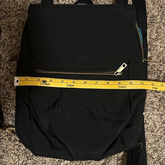 Travelon backpack - Picture 10 of 11